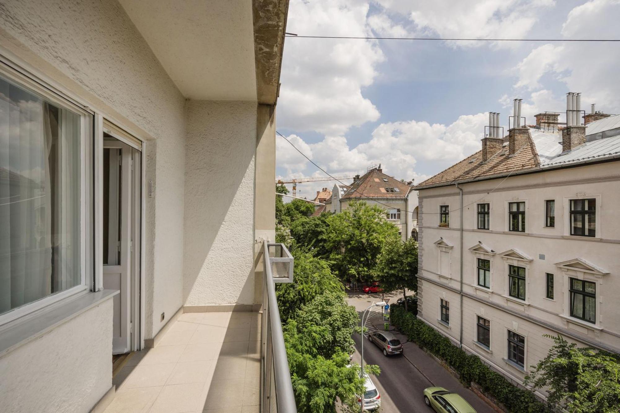 Family Home Near City Park Budapeszt Zewnętrze zdjęcie